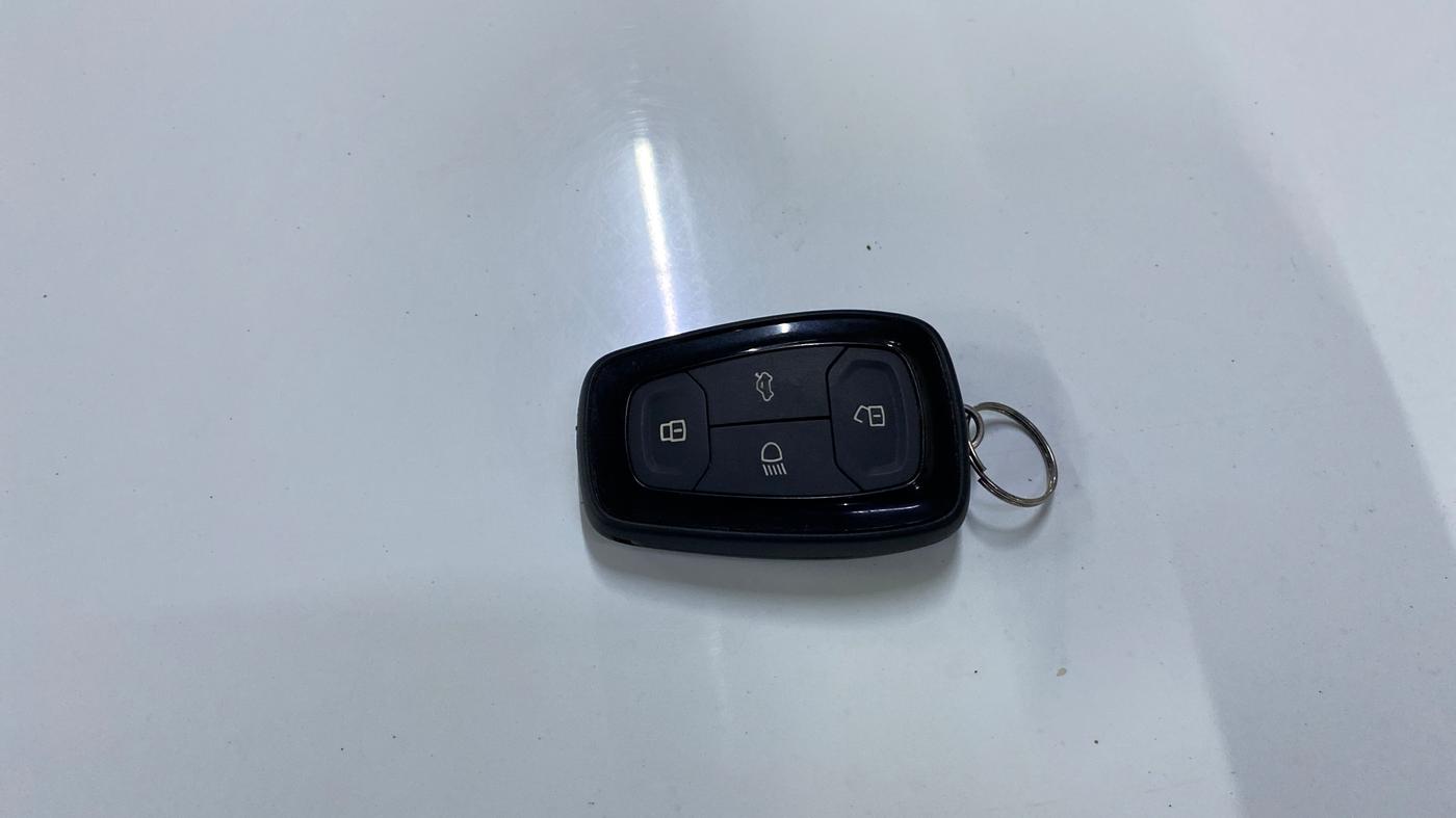 2023 Tata NEXON CREATIVE PLUS S 1.2 REVOTRON 6 MT, Petrol, Manual, 34,726 km, Key Close Up