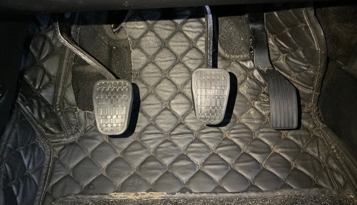 2023 Tata NEXON Creative Plus 1.2 Revotron 6AMT Dark Edition, Petrol, Manual, 34,726 km, Pedals