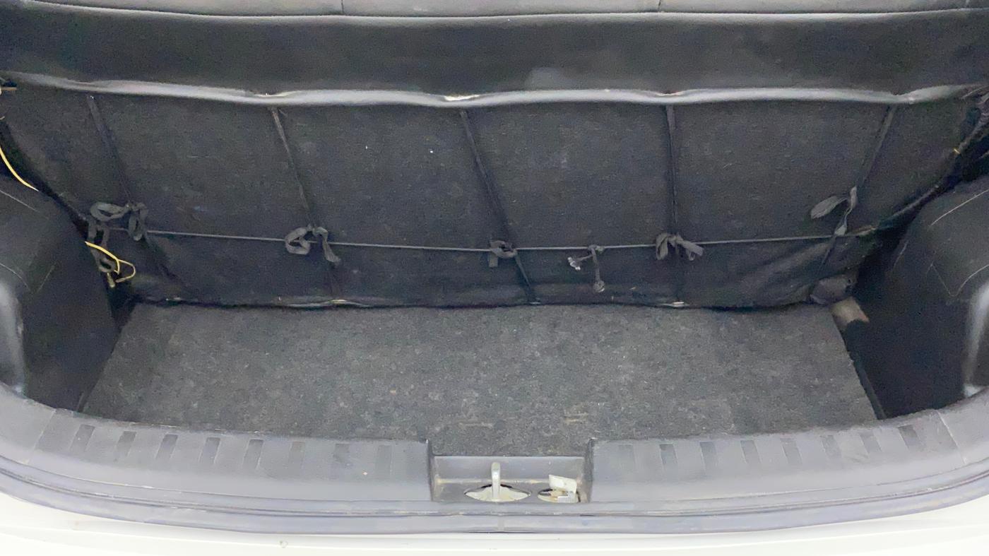 2013 Maruti Swift VXI, Petrol, Manual, 1,09,025 km, Boot Inside