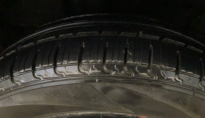 2019 Tata Tiago XT PETROL, Petrol, Manual, 40,305 km, Right Rear Tyre Tread