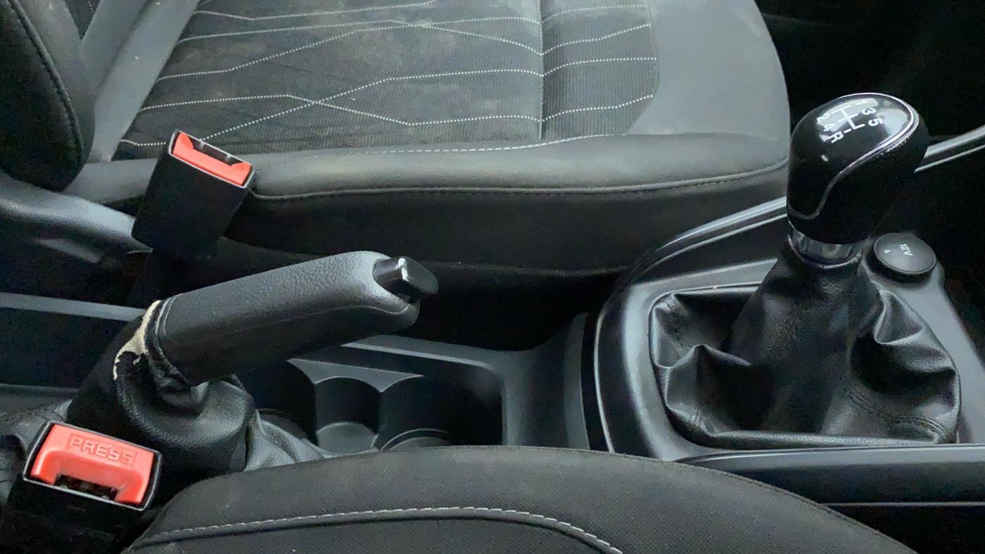 2018 Ford Ecosport 1.5 TREND TDCI, Diesel, Manual, 47,089 km, Gear Lever