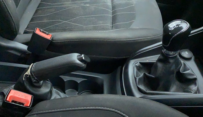 2018 Ford Ecosport 1.5 TREND TDCI, Diesel, Manual, 47,089 km, Gear Lever