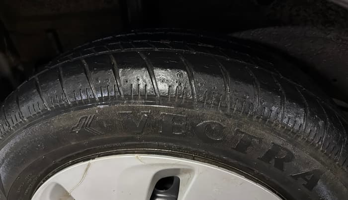 2017 Maruti Celerio VXI AMT, Petrol, Automatic, 32,873 km, Right Rear Tyre Tread