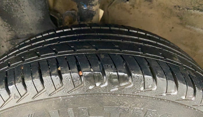 2020 Maruti New Wagon-R LXI CNG (O) 1.0, CNG, Manual, 90,934 km, Left Front Tyre Tread