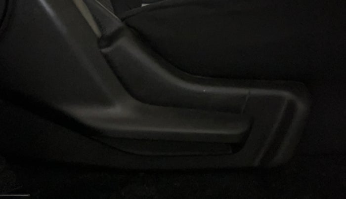 2018 Maruti IGNIS DELTA 1.2, Petrol, Manual, 50,586 km, Driver Side Adjustment Panel