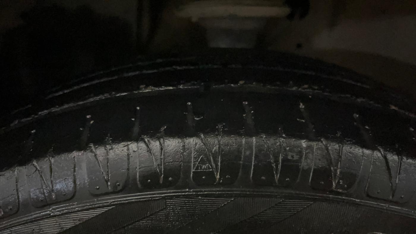 2018 Maruti IGNIS DELTA 1.2, Petrol, Manual, 50,966 km, Left Front Tyre Tread