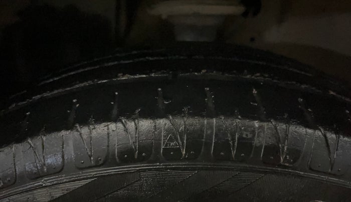 2018 Maruti IGNIS DELTA 1.2, Petrol, Manual, 50,586 km, Left Front Tyre Tread