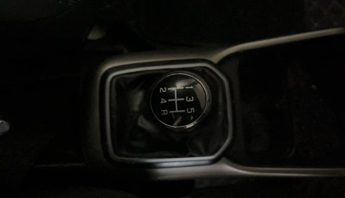 2018 Maruti IGNIS DELTA 1.2, Petrol, Manual, 50,586 km, Gear Lever