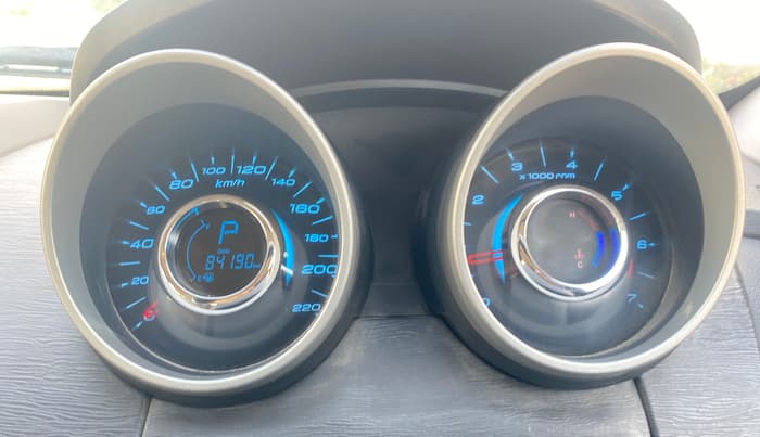 2017 Mahindra XUV500 W10 AT, Diesel, Automatic, 84,161 km, Odometer Image
