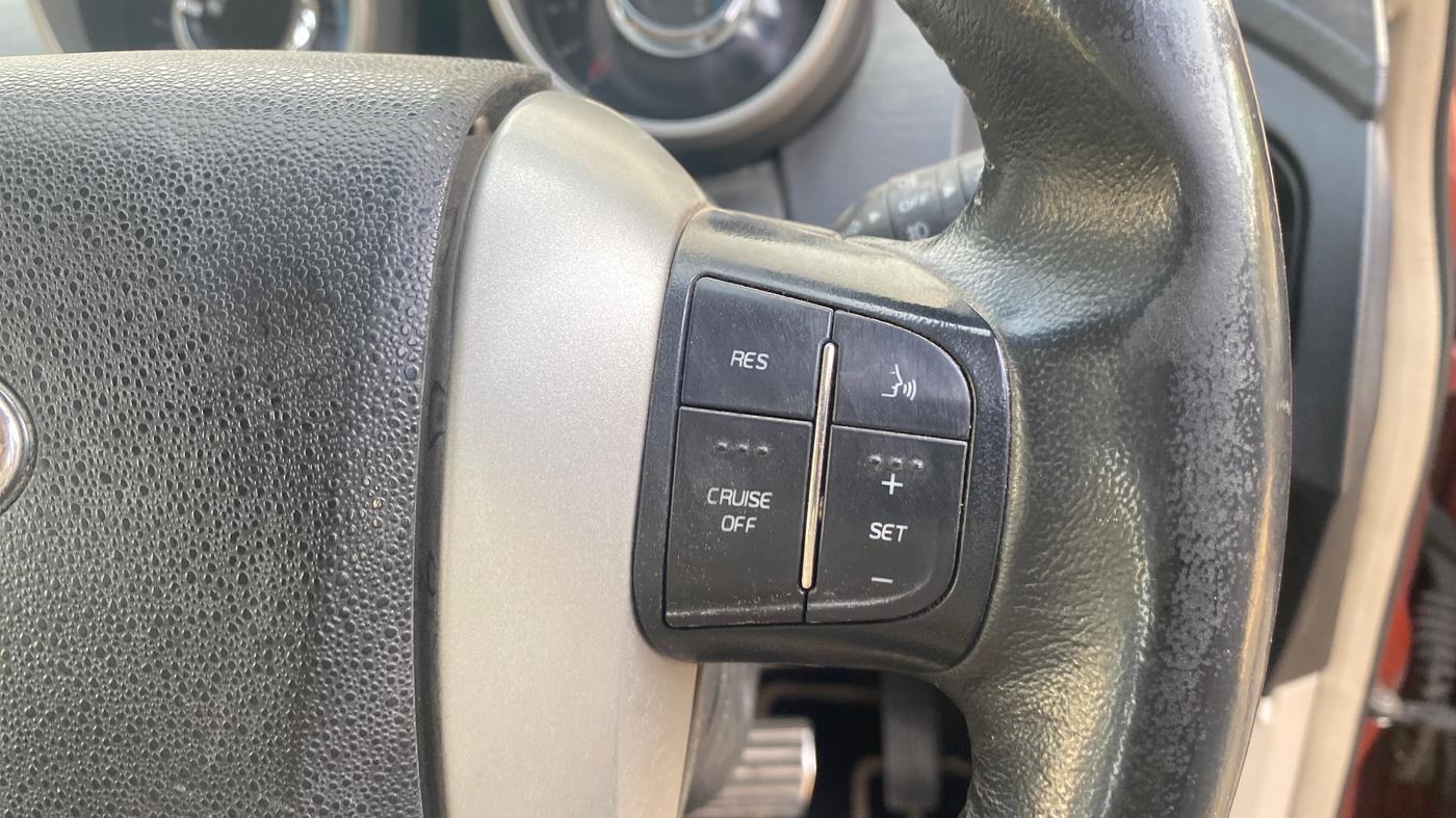 2017 Mahindra XUV500 W10 AT, Diesel, Automatic, 84,161 km, Adaptive Cruise Control