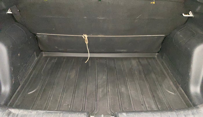 2023 KIA SONET HTK 1.2, Petrol, Manual, 47,384 km, Boot Inside