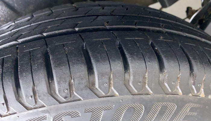 2021 Maruti Ertiga VXI SHVS, Petrol, Manual, 6,848 km, Right Rear Tyre Tread