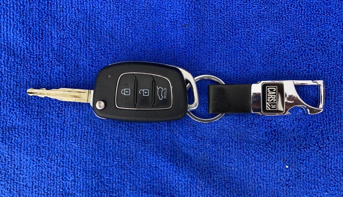 2021 Hyundai VENUE SX 1.0 TURBO, Petrol, Manual, 34,538 km, Key Close Up