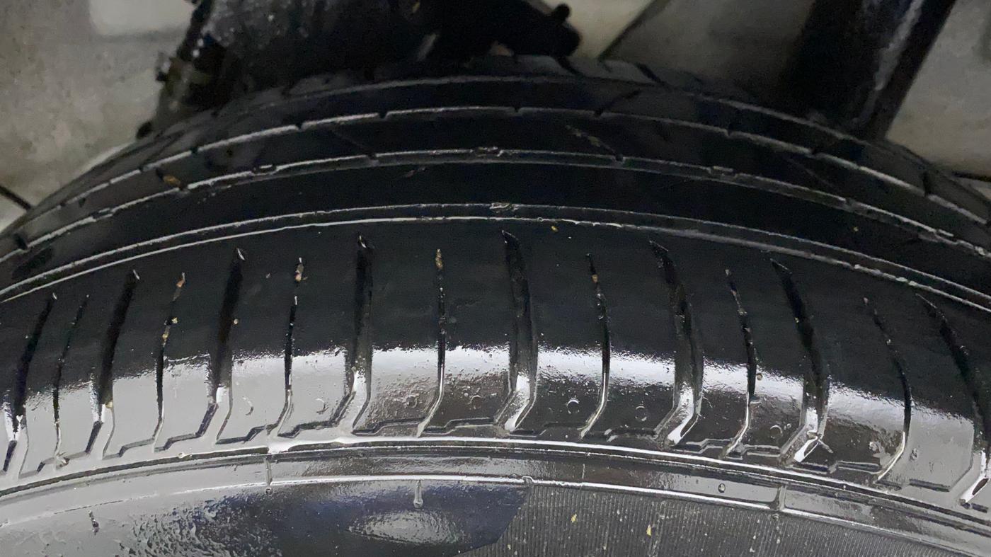 2021 Hyundai VENUE SX 1.0 TURBO, Petrol, Manual, 34,538 km, Left Rear Tyre Tread