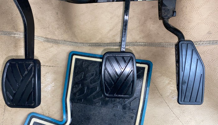 2019 Maruti New Wagon-R VXI 1.2, Petrol, Manual, 1,15,521 km, Pedals