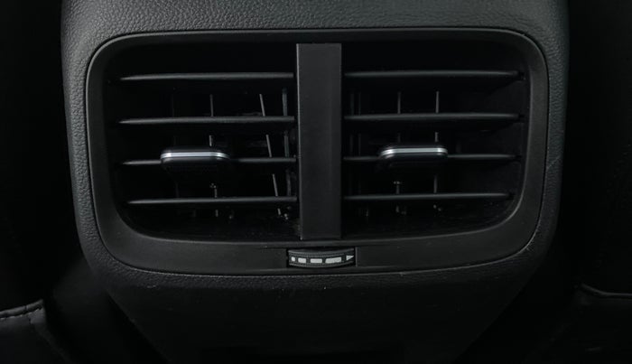 2020 MG HECTOR SHARP DCT PETROL, Petrol, Automatic, 24,983 km, Rear AC Vents