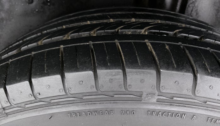 2020 MG HECTOR SHARP DCT PETROL, Petrol, Automatic, 24,983 km, Left Rear Tyre Tread