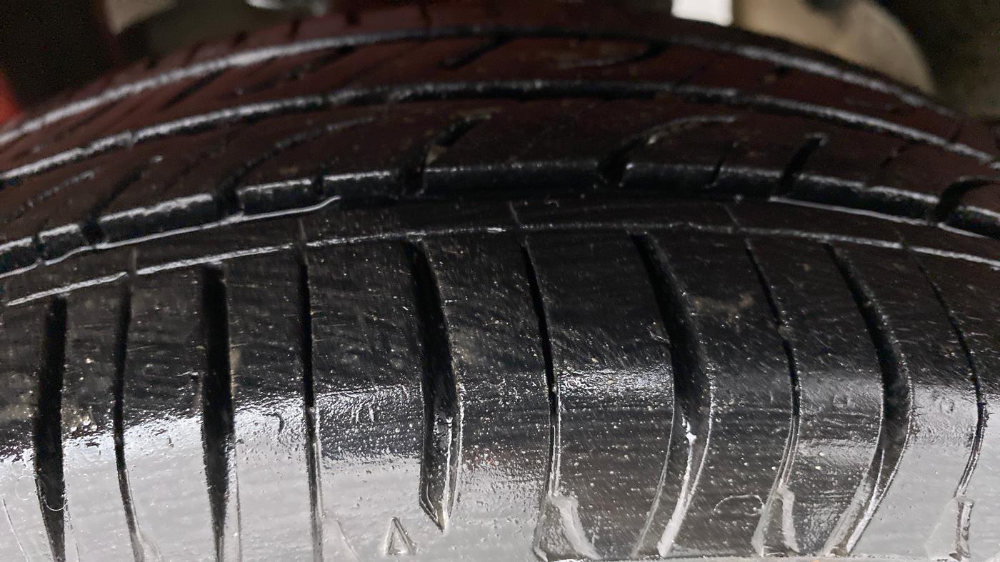 2014 Maruti Alto K10 VXI P, Petrol, Manual, 38,413 km, Right Rear Tyre Tread