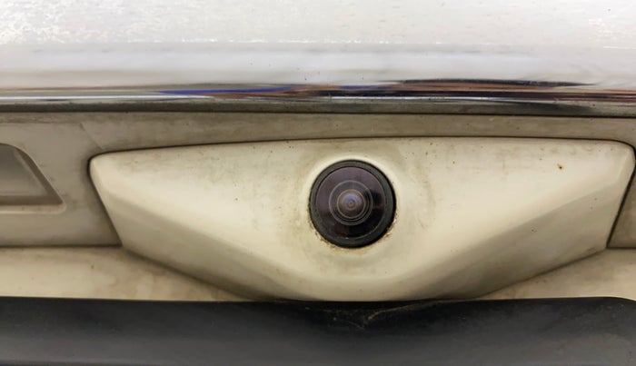 2018 Tata Hexa XT 4X2 6 STR, Diesel, Manual, 43,930 km, Parking Camera