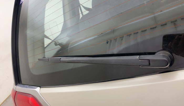 2018 Tata Hexa XT 4X2 6 STR, Diesel, Manual, 43,930 km, Rear Wiper