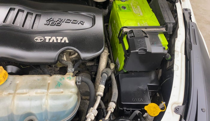 2018 Tata Hexa XT 4X2 6 STR, Diesel, Manual, 43,930 km, Engine View - Left