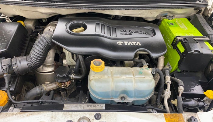 2018 Tata Hexa XT 4X2 6 STR, Diesel, Manual, 43,930 km, Engine View