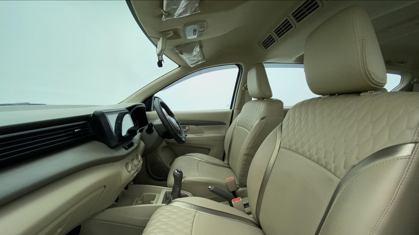 2022 Maruti Ertiga VXI CNG, CNG, Manual, 6,468 km, Right Side Front Door Cabin