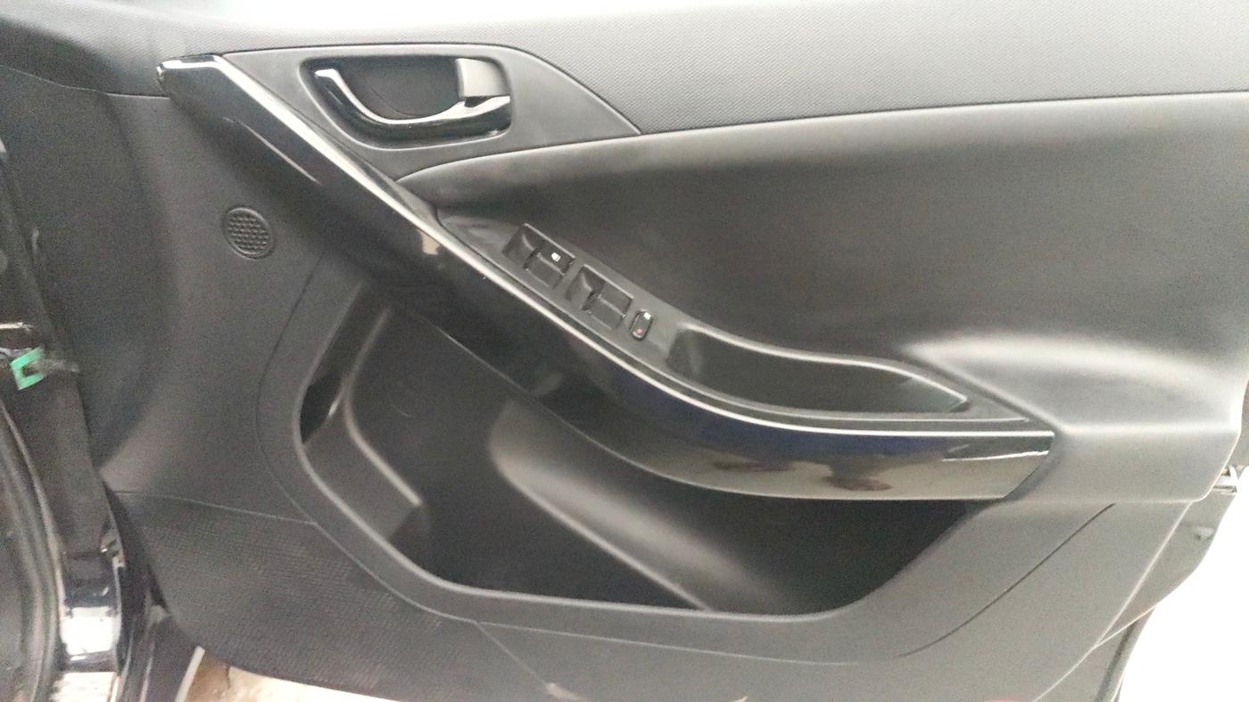 2021 Tata NEXON XZ PLUS DIESEL DARK EDITION, Diesel, Manual, 62,522 km, Driver Side Door Panels Control