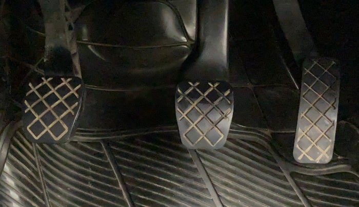 2016 Skoda Octavia AMBITION 2.0 TDI CR, Diesel, Manual, 65,240 km, Pedals