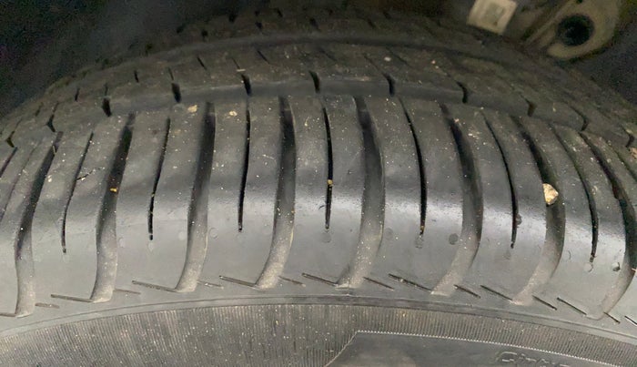 2016 Skoda Octavia AMBITION 2.0 TDI CR, Diesel, Manual, 65,240 km, Left Front Tyre Tread