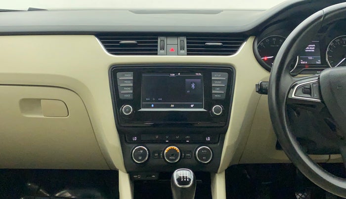 2016 Skoda Octavia AMBITION 2.0 TDI CR, Diesel, Manual, 65,240 km, Air Conditioner