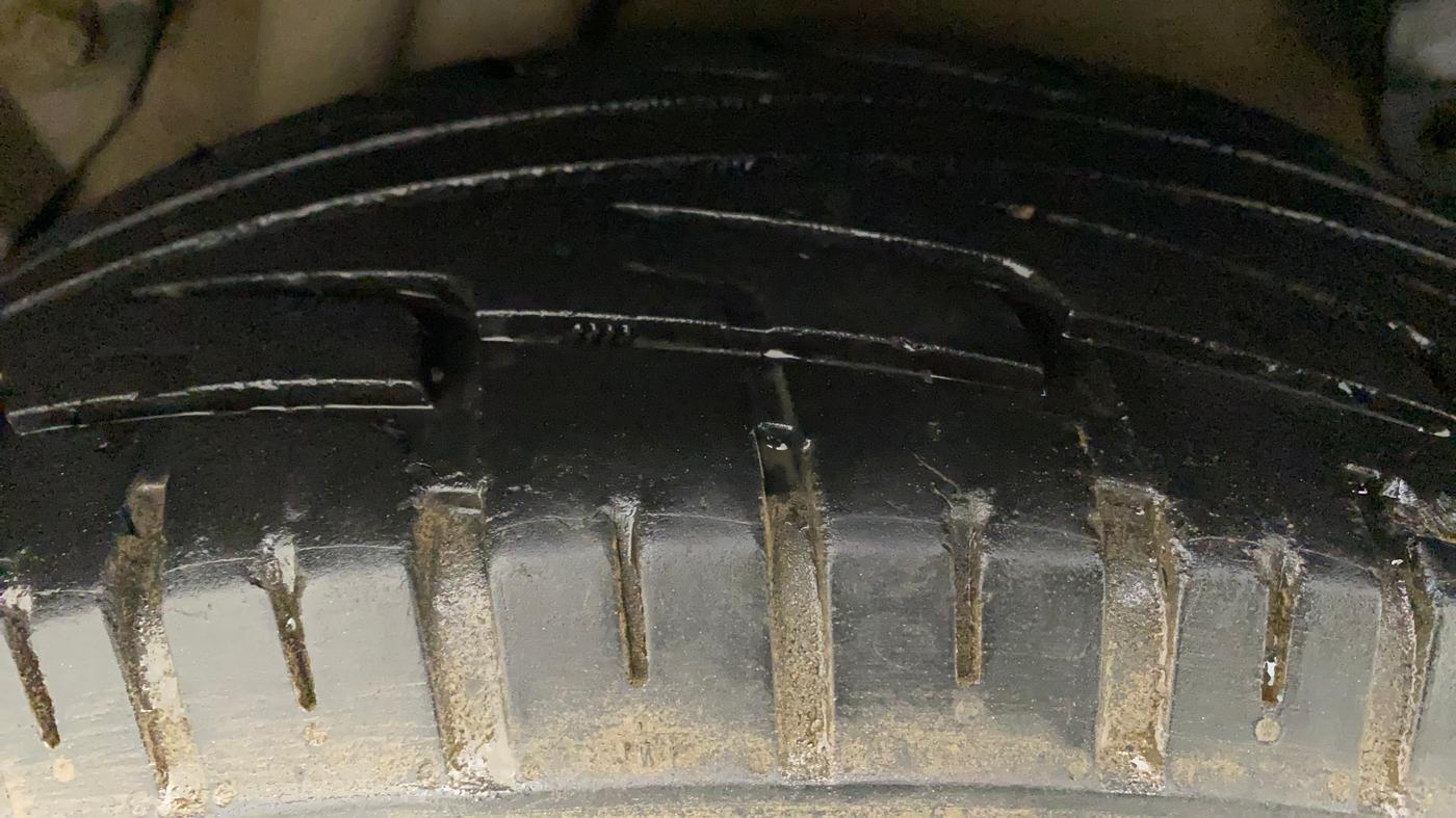 2016 Hyundai New Elantra 2.0 SX AT PETROL, Petrol, Automatic, 88,411 km, Left Rear Tyre Tread
