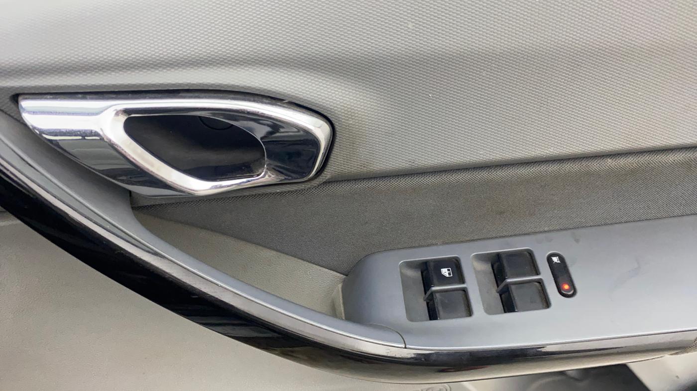 2021 Tata TIGOR XZ PLUS PETROL, Petrol, Manual, 43,573 km, Driver Side Door Panels Control