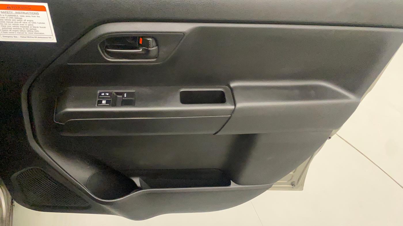 2021 Maruti New Wagon-R LXI CNG 1.0, CNG, Manual, 13,032 km, Driver Side Door Panels Control