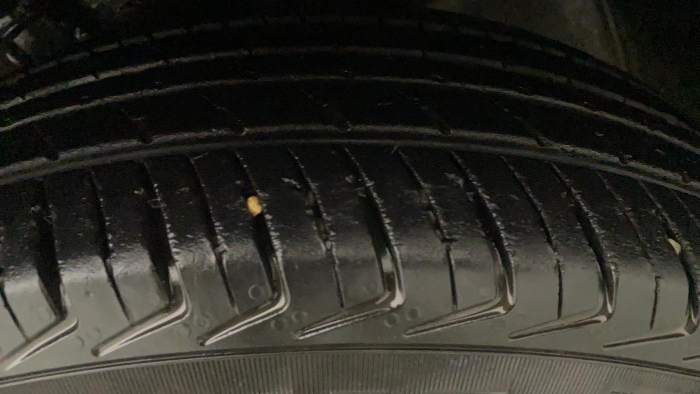 2021 Maruti New Wagon-R LXI CNG 1.0, CNG, Manual, 13,032 km, Left Front Tyre Tread