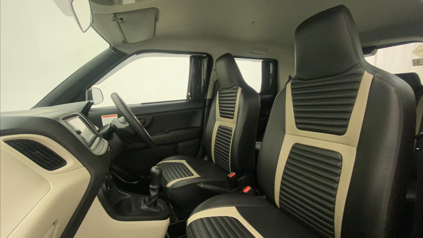 2021 Maruti New Wagon-R LXI CNG 1.0, CNG, Manual, 13,032 km, Right Side Front Door Cabin