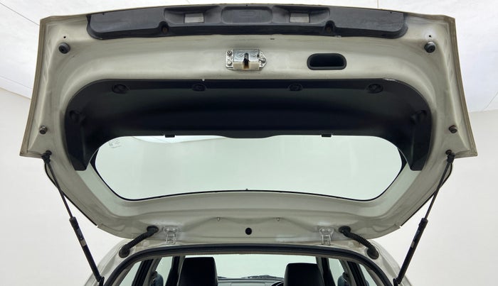 2013 Maruti Swift VDI, Diesel, Manual, 68,445 km, Boot Door Open