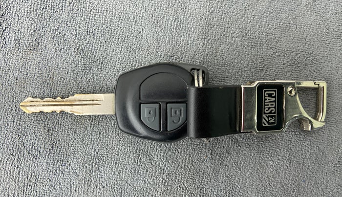 2013 Maruti Swift VDI, Diesel, Manual, 68,445 km, Key Close Up