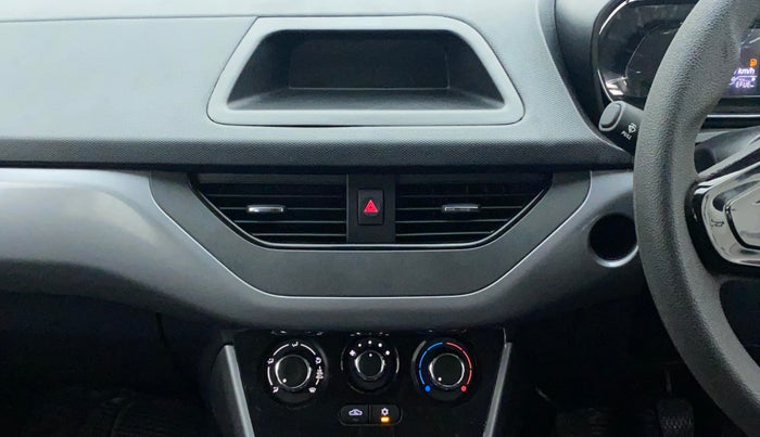 2023 Tata NEXON XE PETROL, Petrol, Manual, 390 km, Air Conditioner