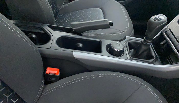 2023 Tata NEXON XE PETROL, Petrol, Manual, 390 km, Gear Lever