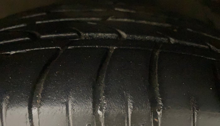 2013 Hyundai Sonata 2.4 GDI AT, Petrol, Automatic, 64,799 km, Right Front Tyre Tread