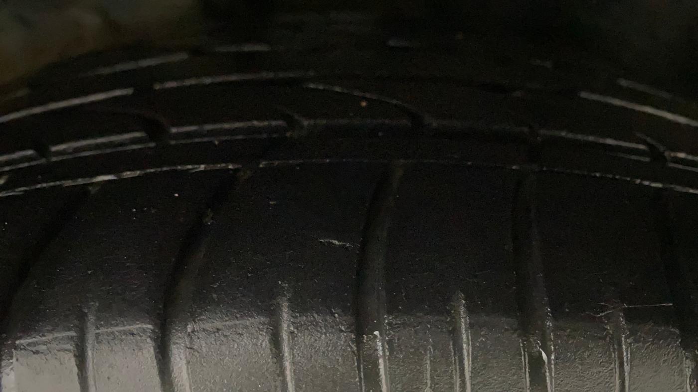 2013 Hyundai Sonata 2.4 GDI AT, Petrol, Automatic, 64,863 km, Left Rear Tyre Tread