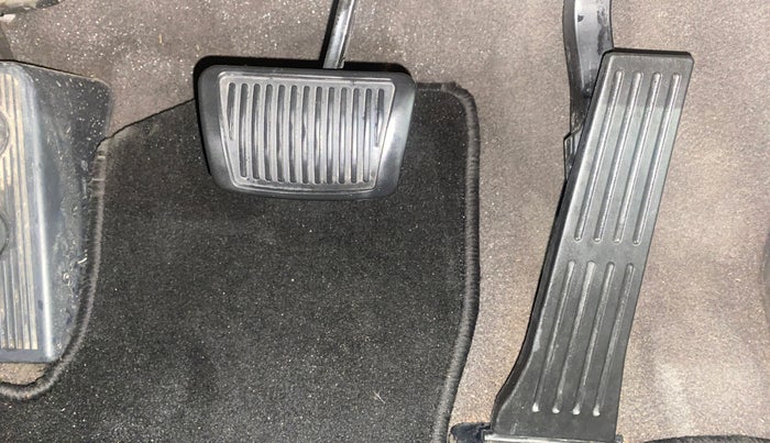 2013 Hyundai Sonata 2.4 GDI AT, Petrol, Automatic, 64,799 km, Pedals