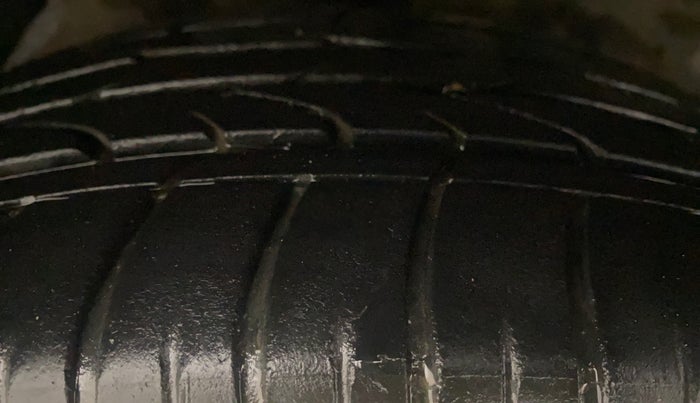 2013 Hyundai Sonata 2.4 GDI AT, Petrol, Automatic, 64,799 km, Right Rear Tyre Tread