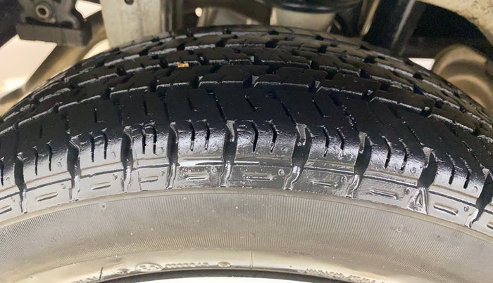 2017 Maruti Alto K10 VXI, Petrol, Manual, 34,734 km, Right Rear Tyre Tread