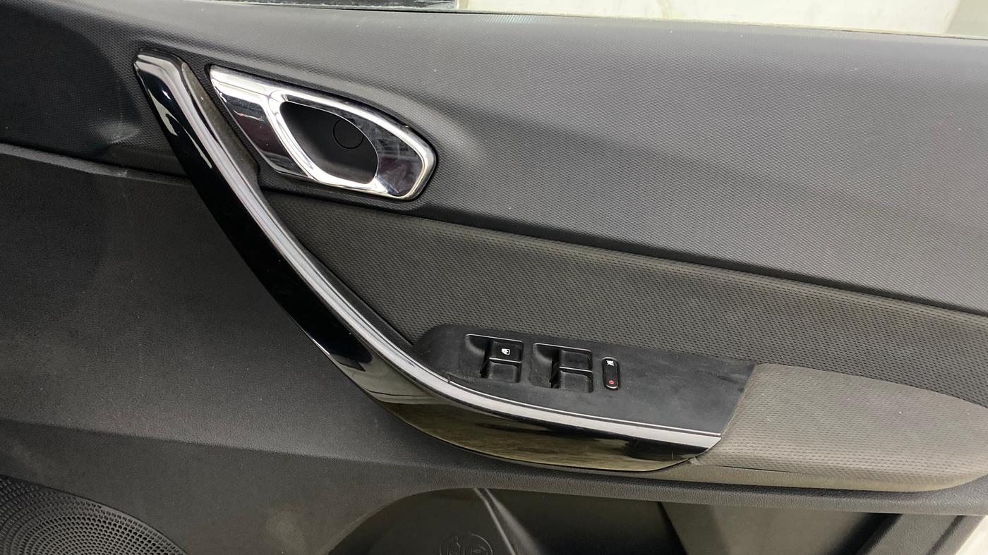 2019 Tata TIAGO JTP 1.2 PETROL, Petrol, Manual, 24,056 km, Driver Side Door Panels Control