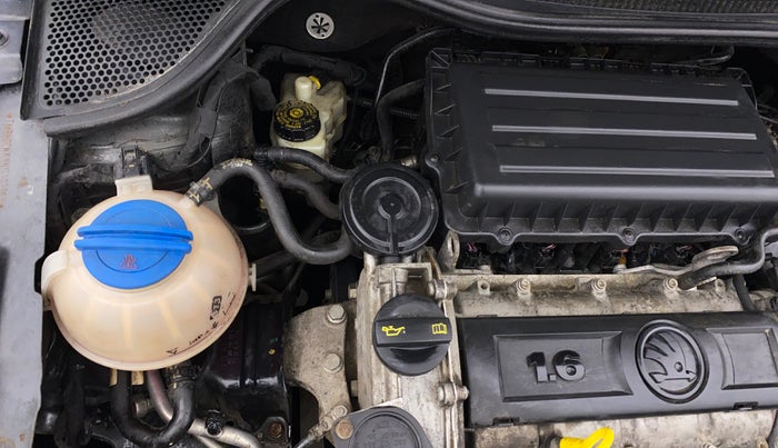 2017 Skoda Rapid AMBITION 1.6 MPI MT, Petrol, Manual, 34,644 km, Engine View - Right