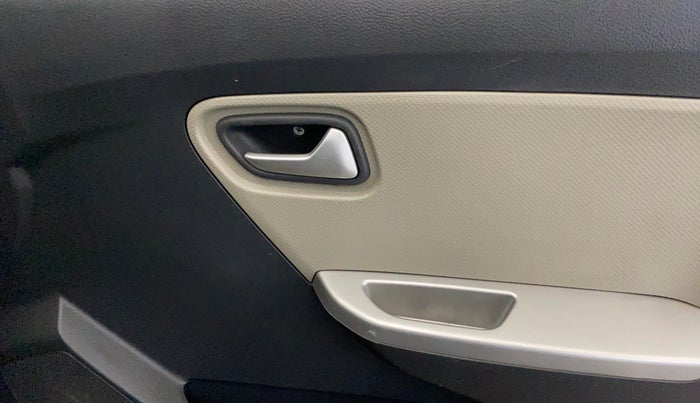 2018 Maruti Alto K10 VXI, Petrol, Manual, 25,715 km, Driver Side Door Panels Control