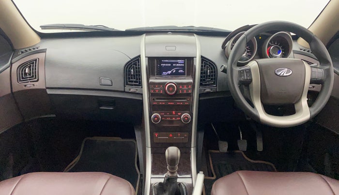2014 Mahindra XUV500 W6, Diesel, Manual, 1,34,062 km, Dashboard