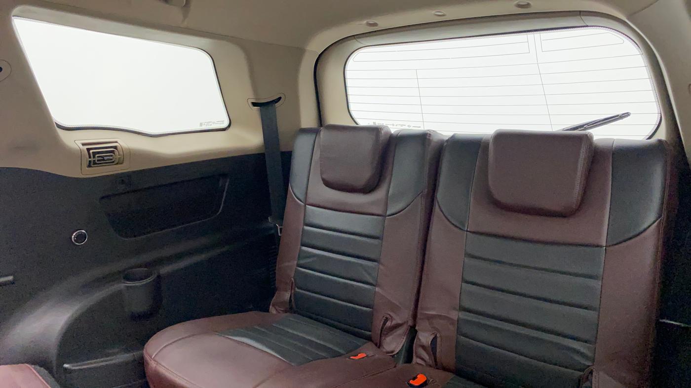 2014 Mahindra XUV500 W6, Diesel, Manual, 1,34,062 km, Third Seat Row ( optional )